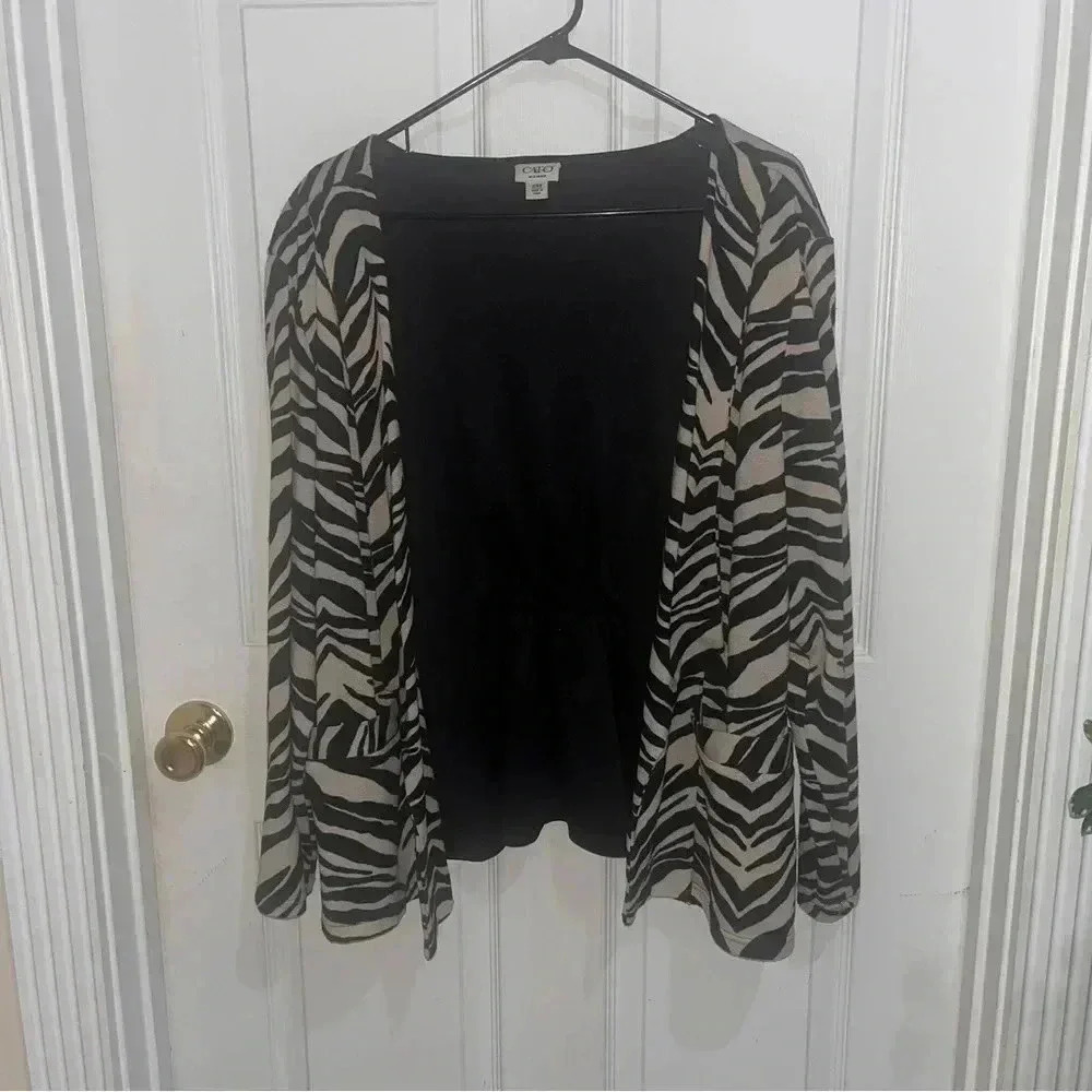 Cato / 1 pc sweater coat pc that appears as a 2 pc see